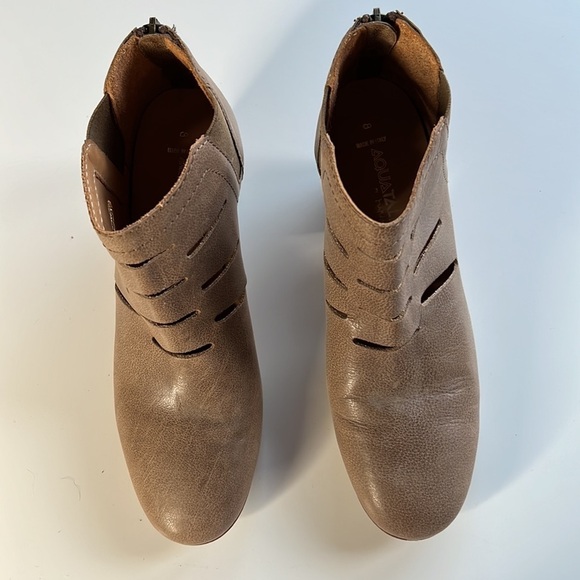 Aquatalia by Marvin K Freida Cutout Ankle Bootie Made in Italy Size 8 WORN ONCE! - Picture 3 of 8